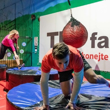 Počasí outdoorovým aktivitám nyní moc nepřeje. Kde strávit plnohodnotné odpoledne s přáteli?