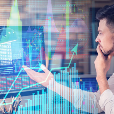 Plánujete v novém roce vstoupit do světa tradingu? Kryjte si záda silným partnerem