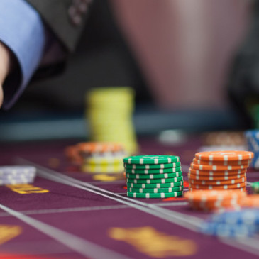 Již přes dva týdny běží v plném provozu rejstřík vyloučených osob. Co to pro milovníky hazardu znamená?