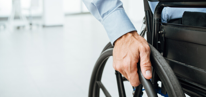 Jak funguje pojištění invalidity a komu se vyplatí?