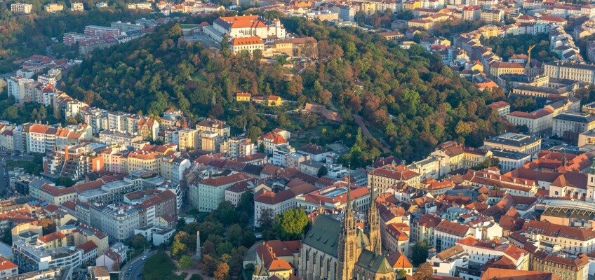 Ceny bytů v Brně jdou dolů, vyšší poptávka je po nájmech