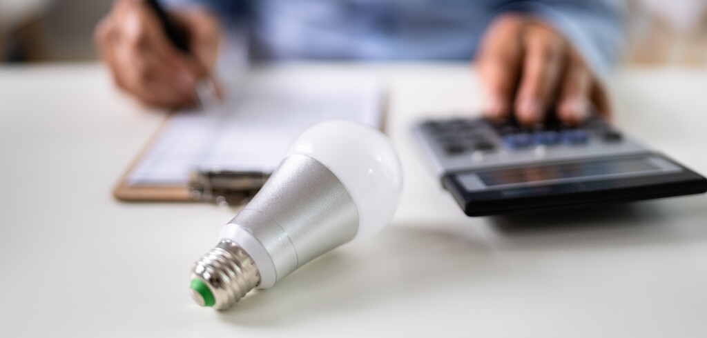 Light Bulb Finance Calculator And Saving Money