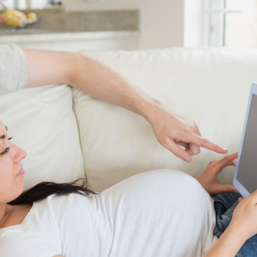 Vaginální atrofie: Obnovte své přirozené prostředí / Vaginální suchost: intimní problém, o kterém se nemluví