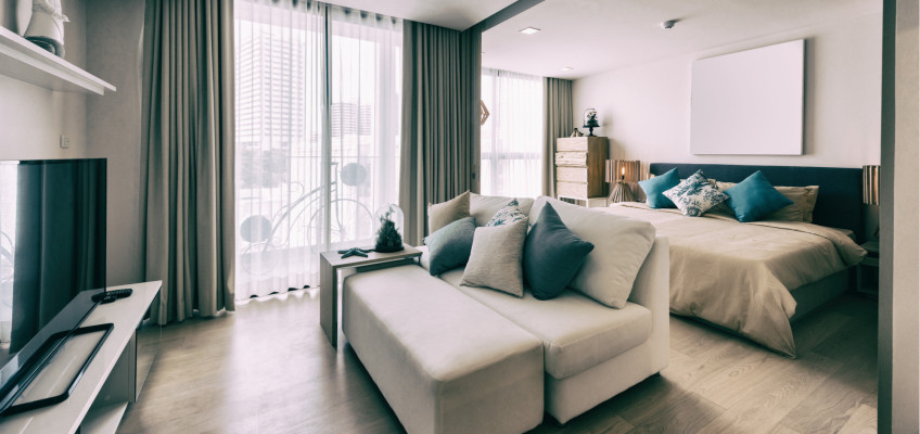Pohráváte si s myšlenkou pronájmu přes Airbnb, ale chybí vám čas a zkušenosti? Víme, jak na to