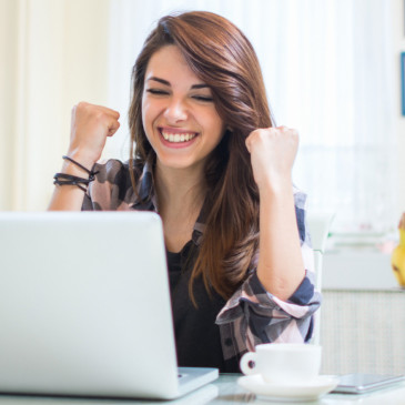 Podnikáte online, ale ani po čase neodpovídají prodejní výsledky počáteční vizi? Řešením může být osobní přístup