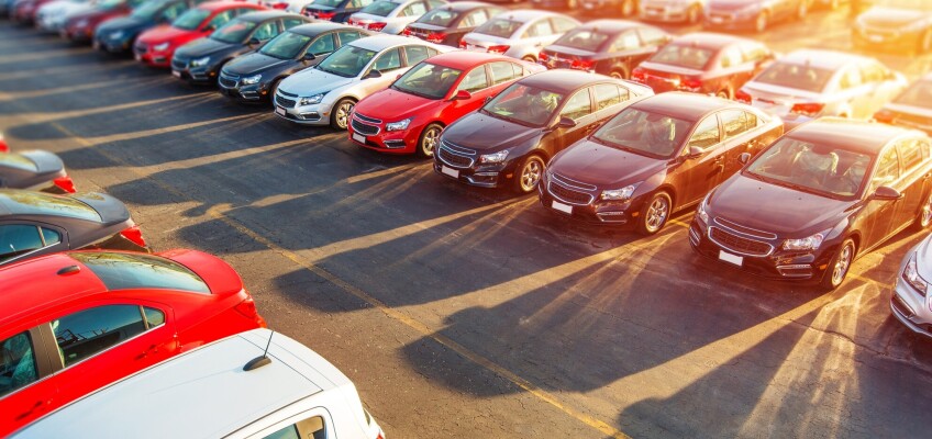 Kupujete ojeté auto? Dejte si pozor na bourané kusy